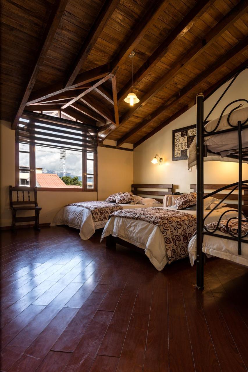 Hotel Bella Casona 里奥班巴 外观 照片